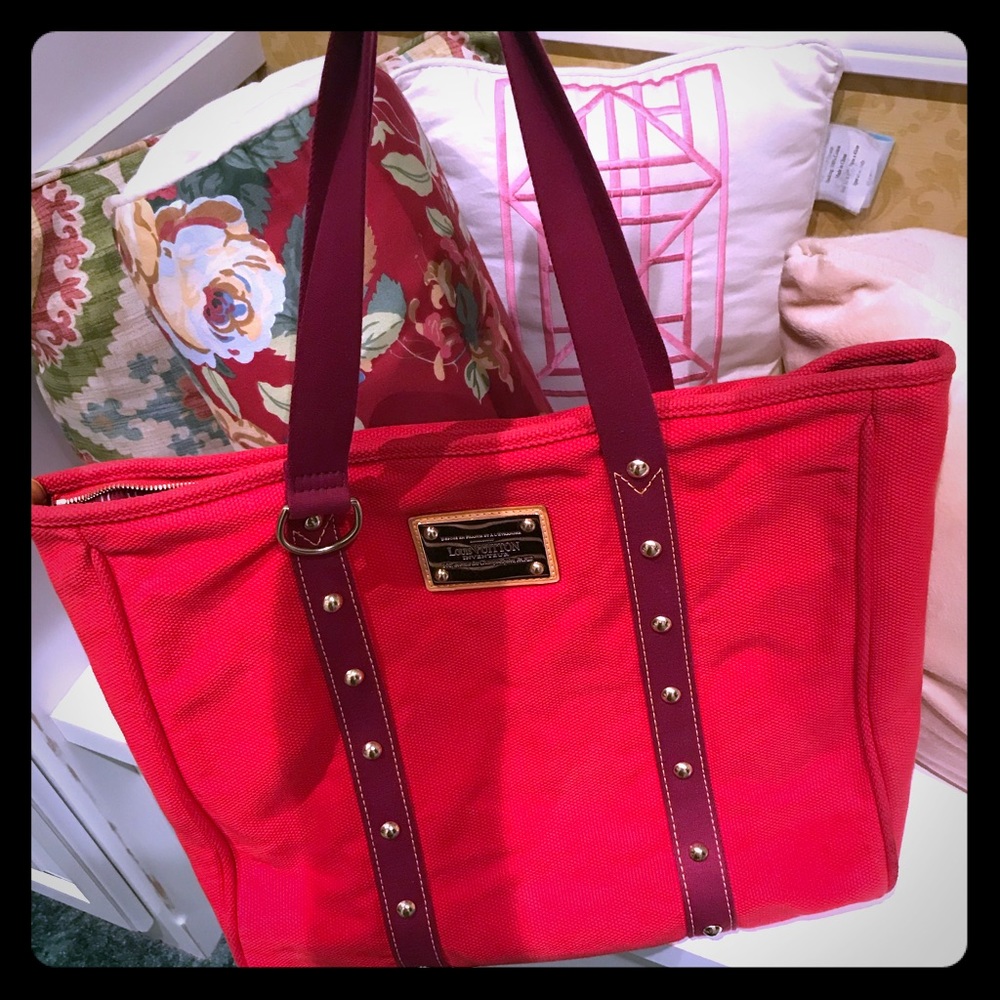 🌹Authentic LV Cabas GM Tote🌹🍃